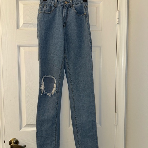 SHEIN Distressed Jeans! - Picture 2 of 4